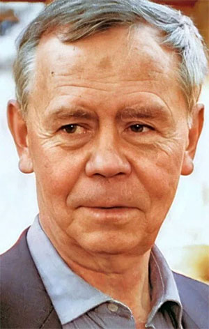 Портрет Валентин Распутин